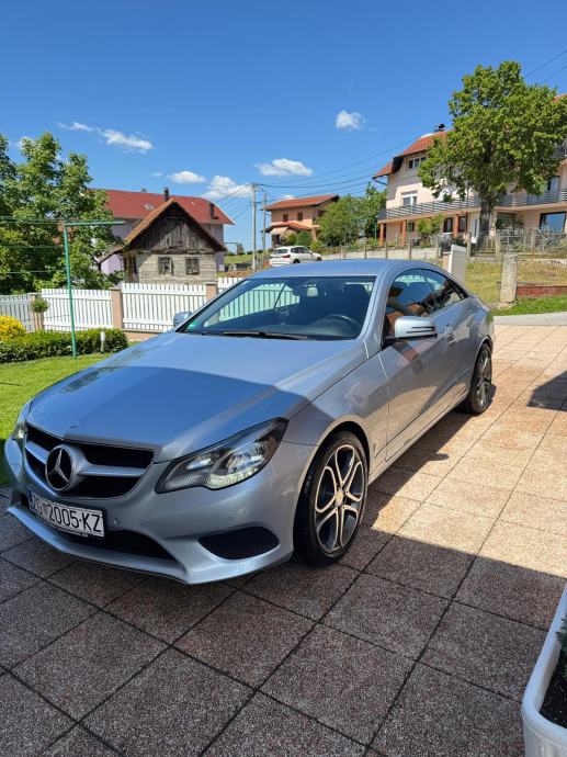 Mercedes-Benz E-klasa Coupe 250, fotografija 3