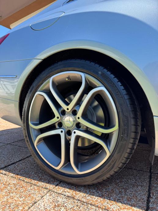 Mercedes-Benz E-klasa Coupe 250, fotografija 5