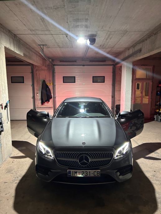 Mercedes-Benz E-klasa Coupe, fotografija 5