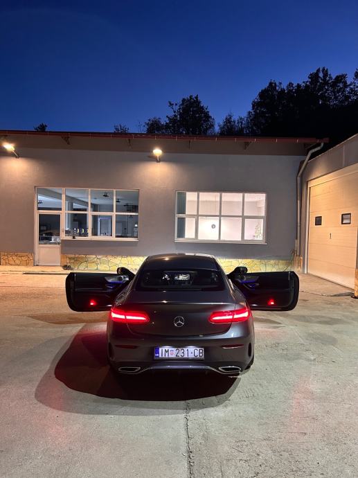 Mercedes-Benz E-klasa Coupe, fotografija 7