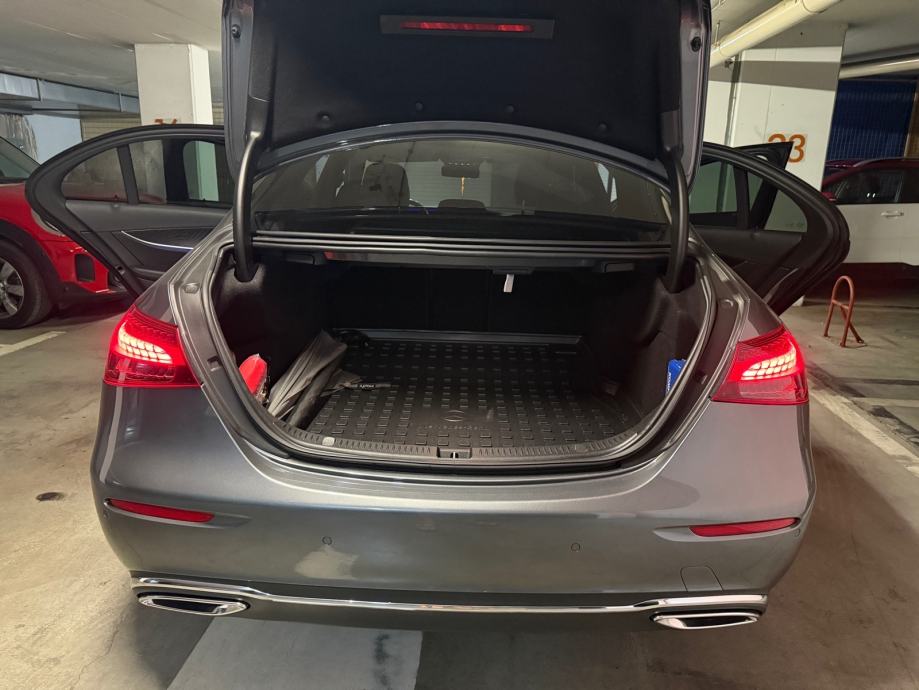 Mercedes E-klasa 2021. 105 tkm, 2.0, 197 ks, fotografija 14