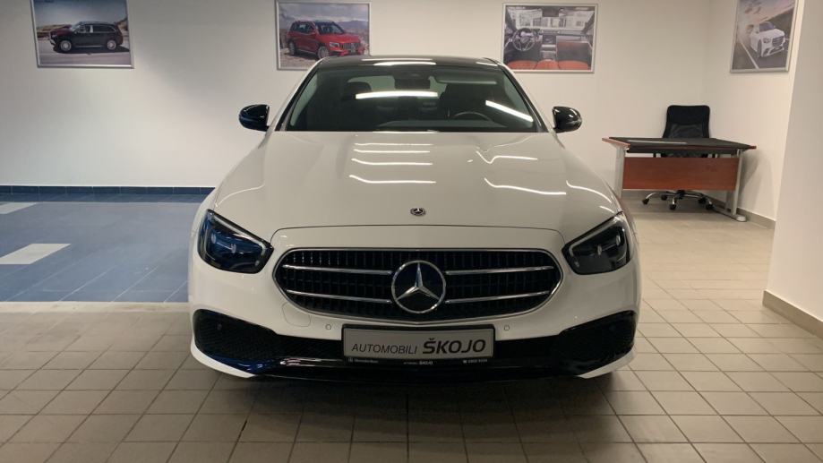 Mercedes-Benz E-klasa E 220 automatik 9 G- AMG PANORAMA, fotografija 6