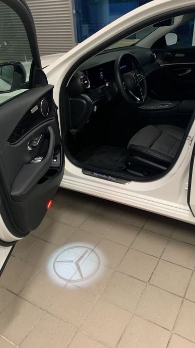 Mercedes-Benz E-klasa E 220 automatik 9 G- AMG PANORAMA, fotografija 9