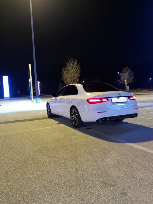 Mercedes-Benz E-klasa E 220 automatik 9 G- AMG PANORAMA, fotografija 2
