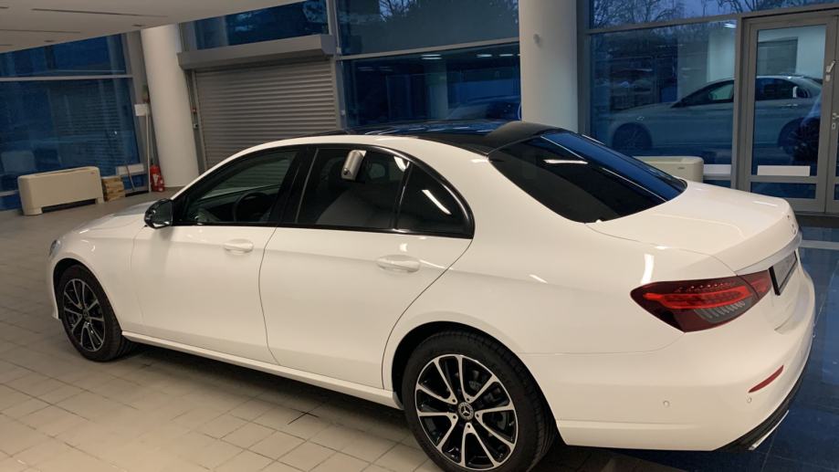 Mercedes-Benz E-klasa E 220 automatik 9 G- AMG PANORAMA, fotografija 13