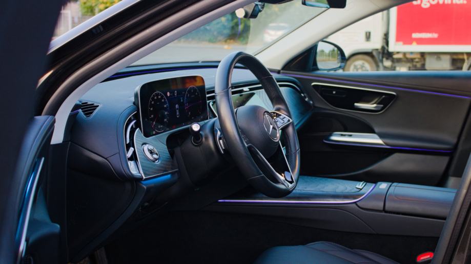 Mercedes-Benz E-klasa E 220 automatik LEASING BEZ UČEŠĆA TVORNIČKO JA, fotografija 11