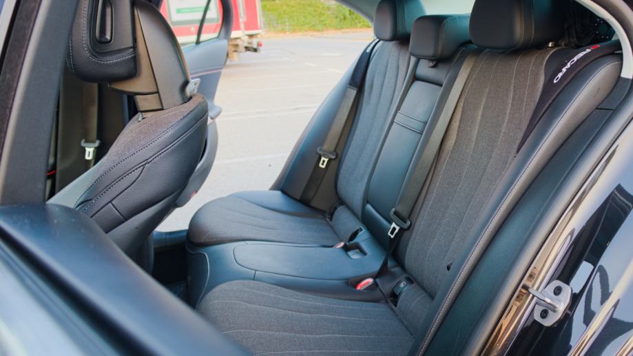 Mercedes-Benz E-klasa E 220 automatik LEASING BEZ UČEŠĆA TVORNIČKO JA, fotografija 15