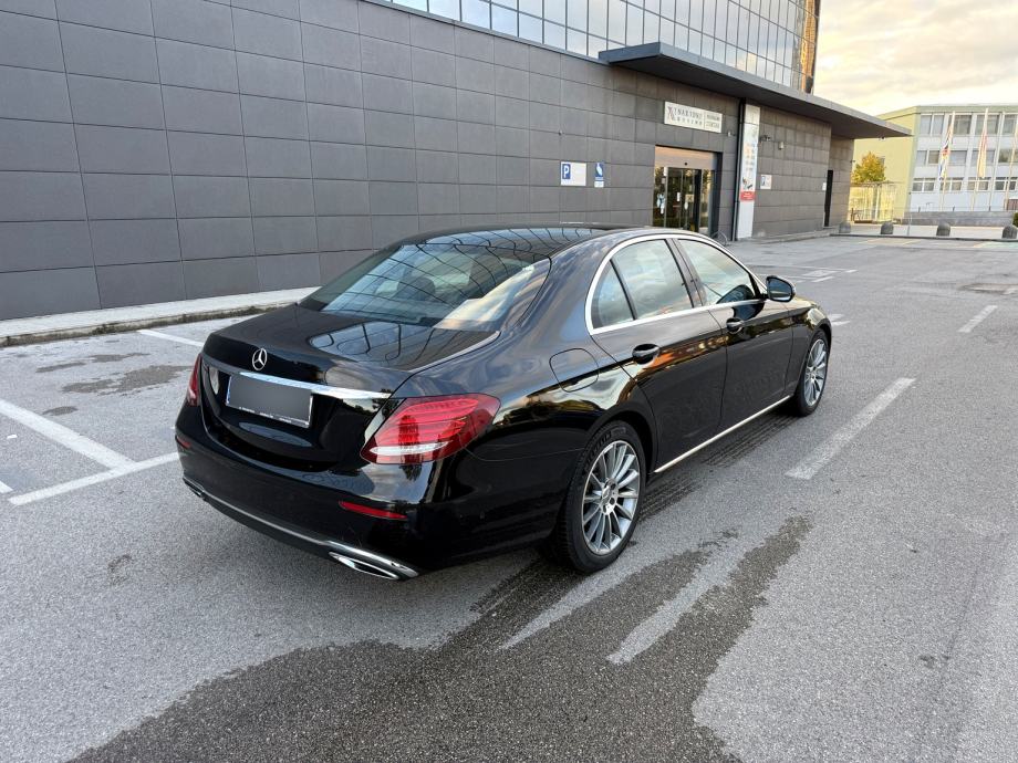 Mercedes-Benz E-klasa E 220 automatik, fotografija 2