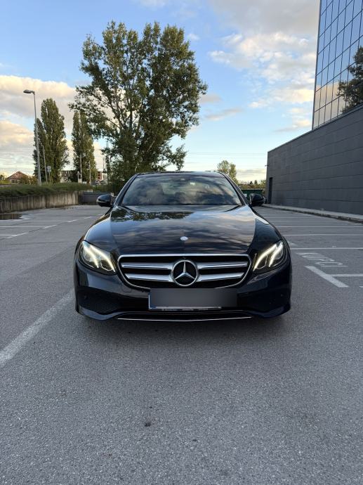 Mercedes-Benz E-klasa E 220 automatik, fotografija 5