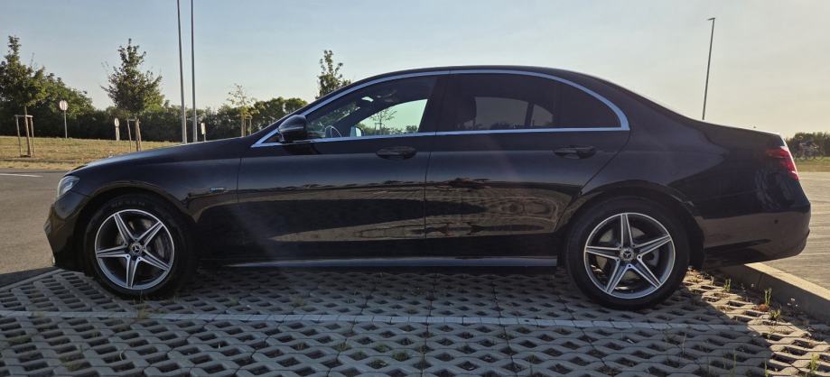 Mercedes-Benz E300 de AMG Line/JungeSterneJamstvo/registriran, fotografija 4