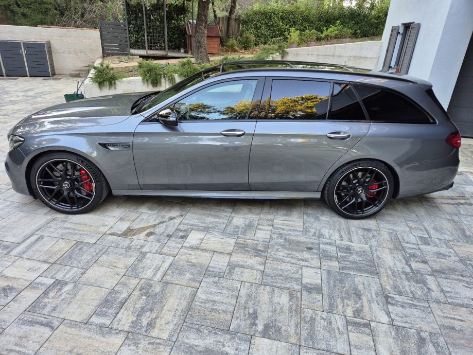MERCEDES- BENZ E 63S AMG, fotografija 5