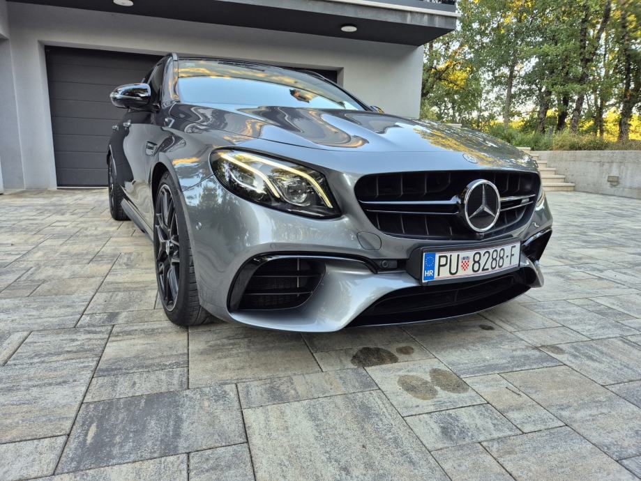 MERCEDES- BENZ E 63S AMG, fotografija 10