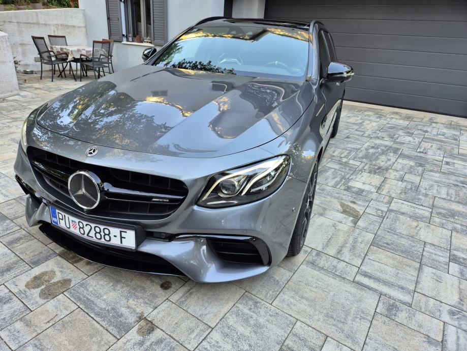 MERCEDES- BENZ E 63S AMG, fotografija 9