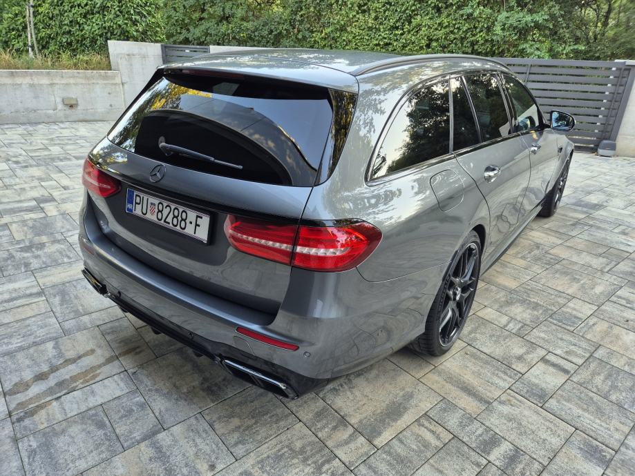 MERCEDES- BENZ E 63S AMG, fotografija 7
