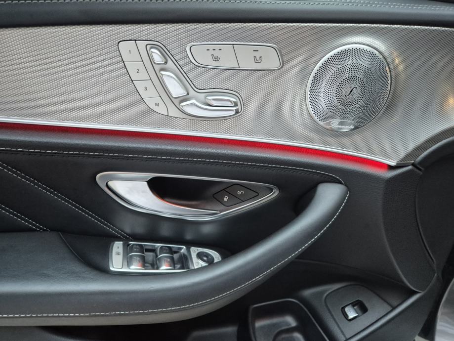 MERCEDES- BENZ E 63S AMG, fotografija 17