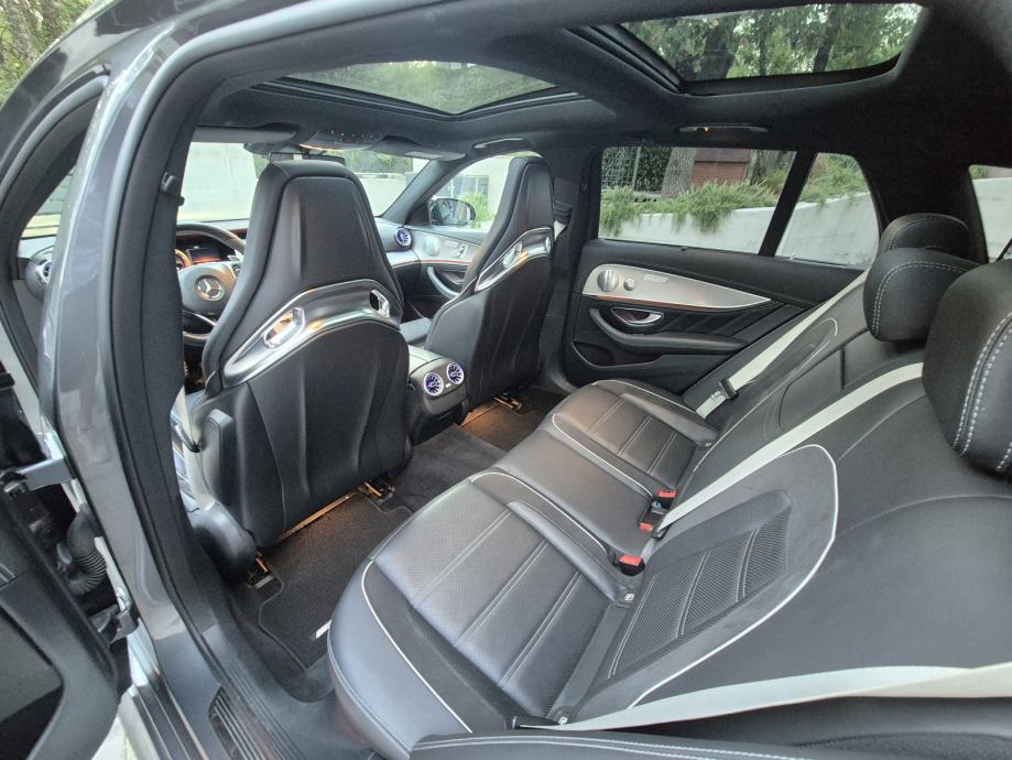 MERCEDES- BENZ E 63S AMG, fotografija 14