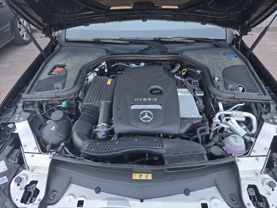 Mercedes-Benz E-klasa T-model E300 E automatik, fotografija 17