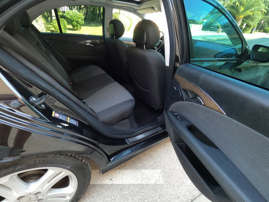 Mercedes-Benz E-klasa (w211) 220 CDI Avantgardeo - odlično očuvan -PDV, fotografija 19