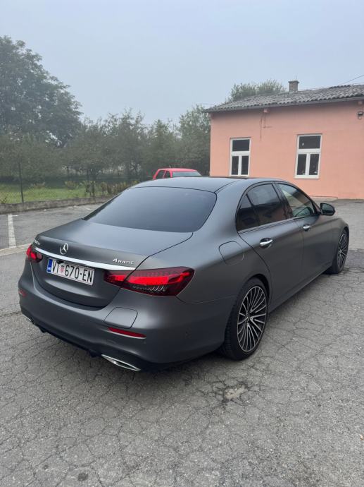 Mercedes-Benz E-klasa300de plug-in, fotografija 7
