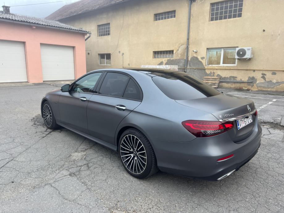 Mercedes-Benz E-klasa300de plug-in, fotografija 9