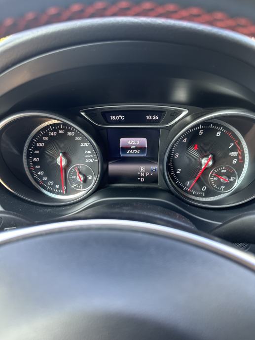 Mercedes-Benz GLA 180 automatik AMG, fotografija 16