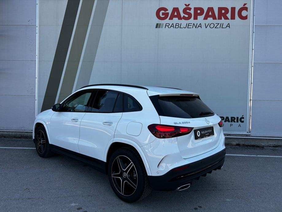 Mercedes-Benz GLA 200 d Amg Line Night paket, fotografija 5