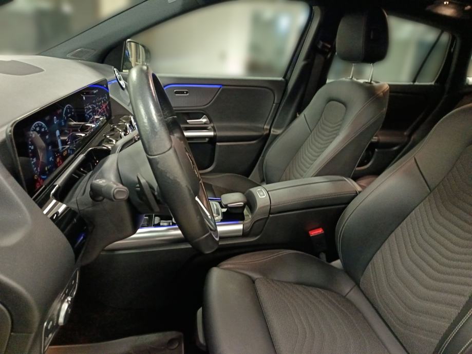 Mercedes-Benz GLA 200 d Aut. - 3 godine jamstva, fotografija 15