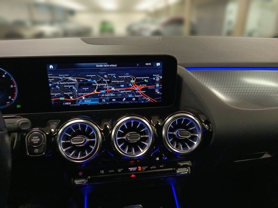 Mercedes-Benz GLA 200 d Aut. - 3 godine jamstva, fotografija 20