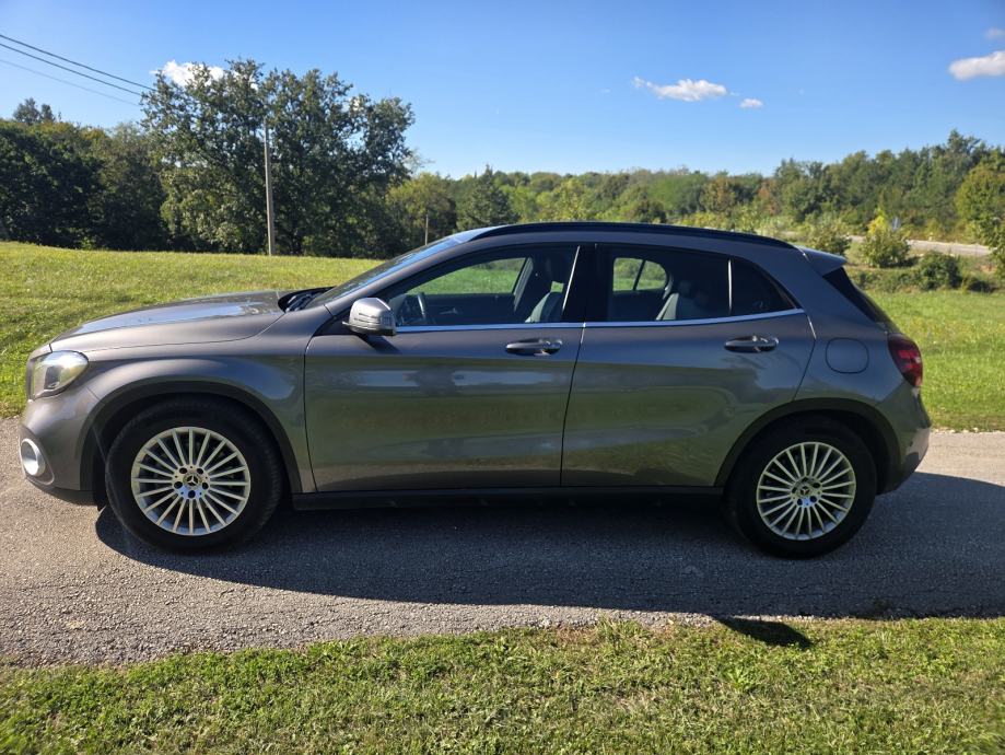 Mercedes-Benz GLA 200 d automatik, fotografija 2