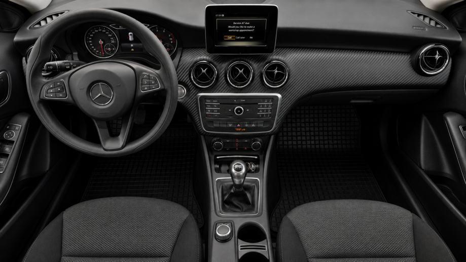 Mercedes-Benz GLA 200 - vozilo u sustavu PDV-a, fotografija 16