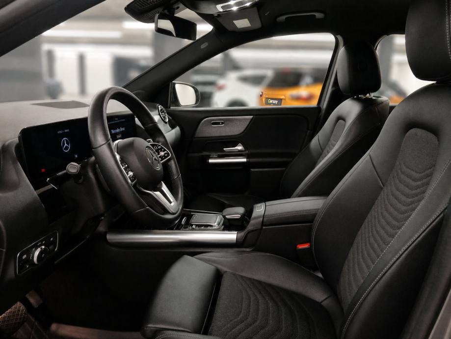 Mercedes-Benz GLA 200D - 3 godine jamstva, fotografija 14
