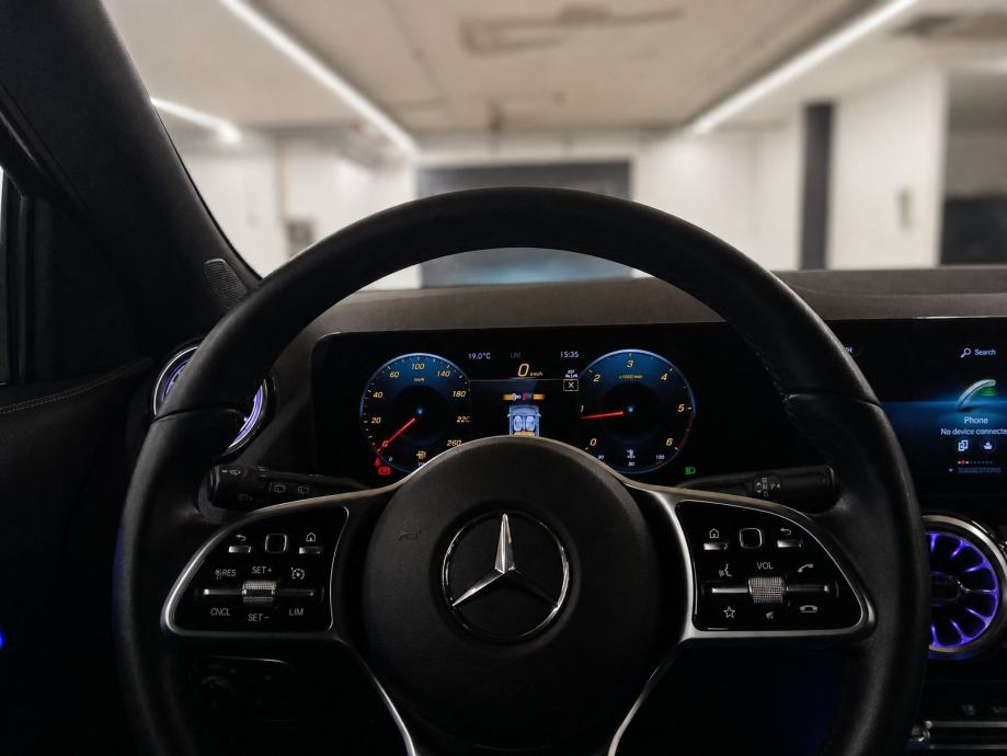 Mercedes-Benz GLA 200D - 3 godine jamstva, fotografija 17