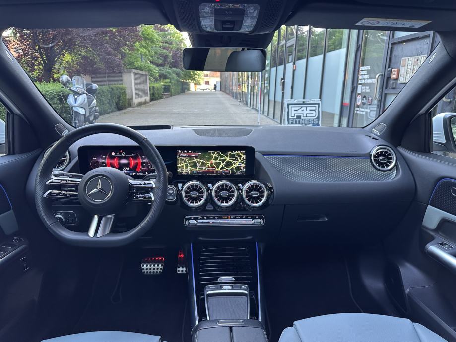 Mercedes-Benz GLA 200d *AMG*PANORAMA*HEAD-UP*360° KAMERA*, fotografija 12