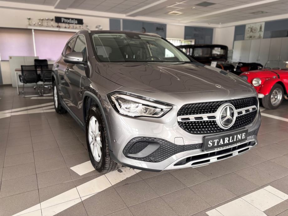 Mercedes-Benz GLA 200d_Panorama, Widesreen, Ambient, Kamera itd..., fotografija 3