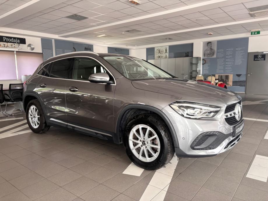 Mercedes-Benz GLA 200d_Panorama, Widesreen, Ambient, Kamera itd..., fotografija 4