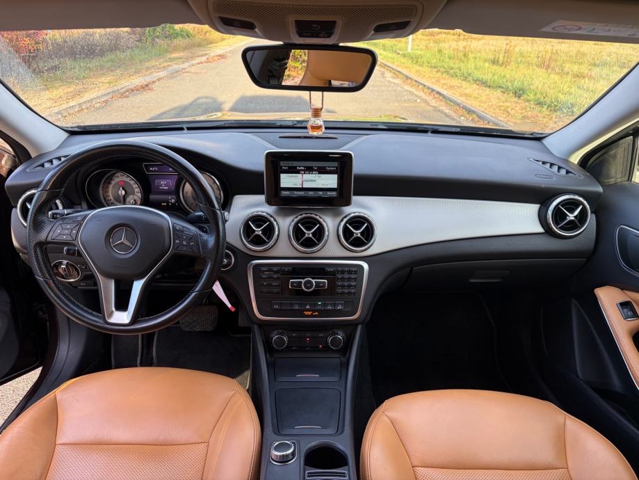 Mercedes-Benz GLA 220 CDI 4MATIC automatik reg do 07/27, fotografija 16