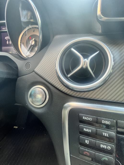 Mercedes-Benz GLA 220 CDI 4MATIC automatik, fotografija 12