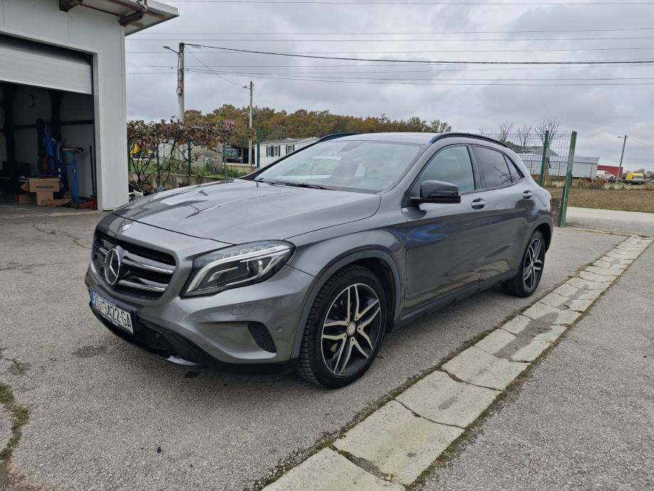 Mercedes-Benz GLA