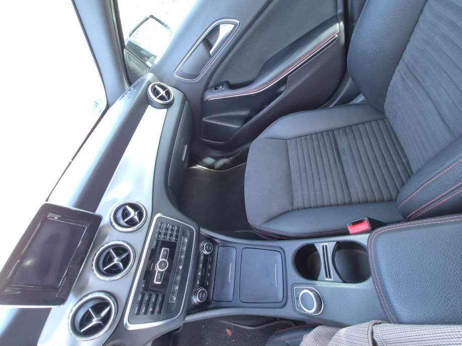 Mercedes-Benz GLA 220 d automatik, fotografija 3