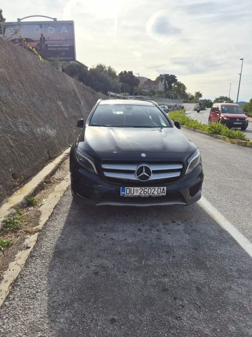 Mercedes-Benz GLA 220 d automatik, fotografija 2