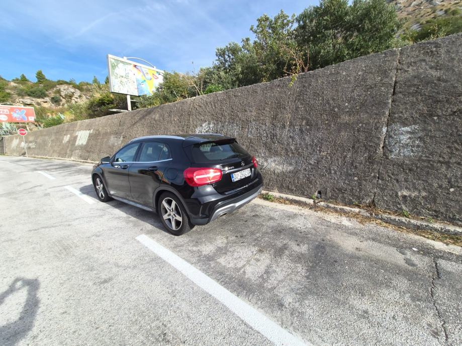 Mercedes-Benz GLA 220 d automatik, fotografija 7