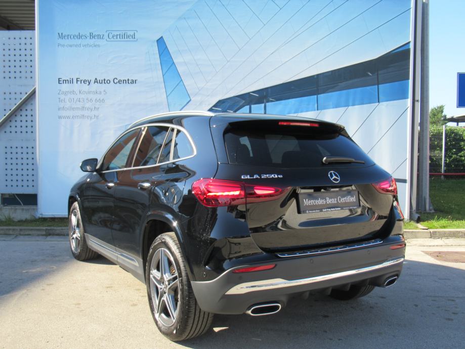 Mercedes-Benz GLA 250 e Plug-in AMG/Pano/Multibeam/Keyless/360/Head-up ...