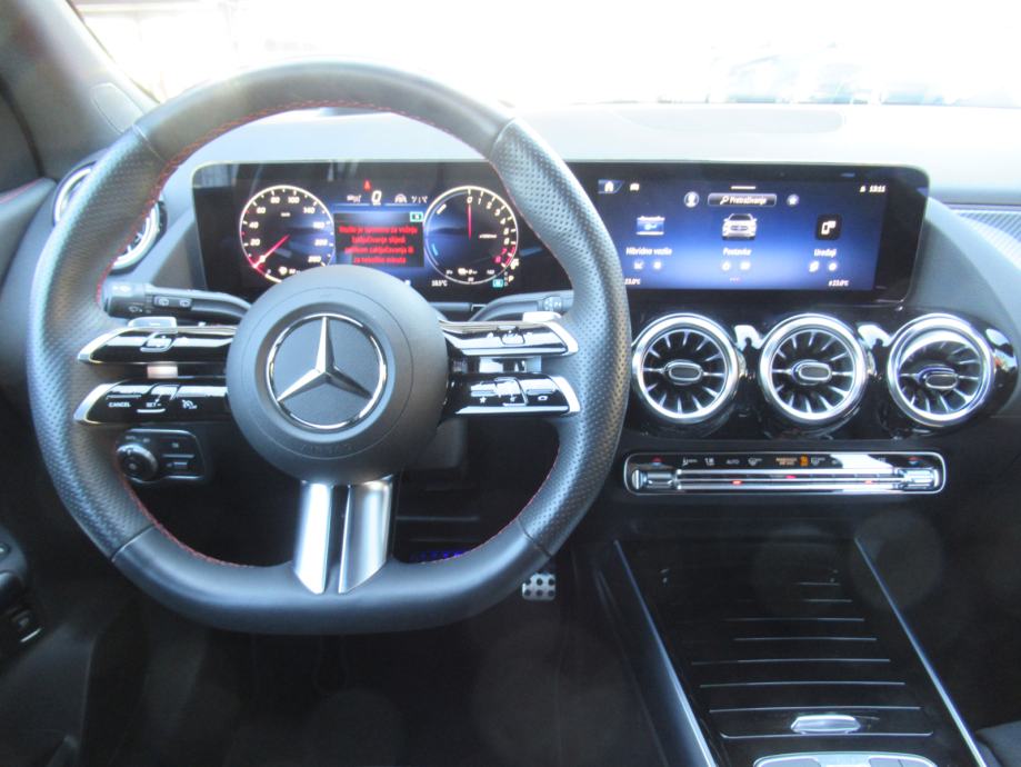 Mercedes-Benz GLA 250 e Plug-in AMG/Pano/Multibeam/Keyless/360/Head-up ...