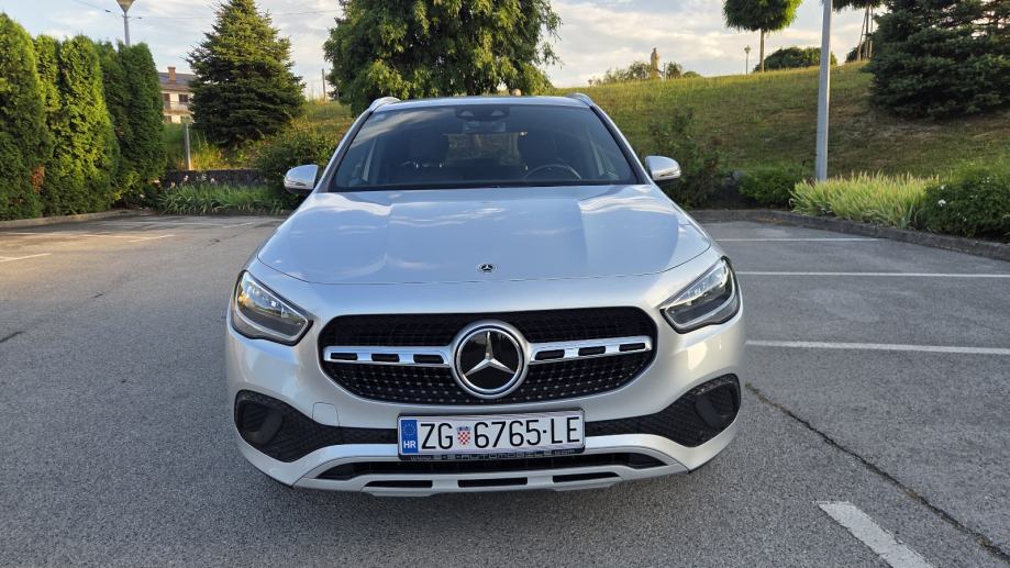 Mercedes-Benz GLA 250e plug in hibrid,TOP stanje,bez prepisa,garancija, fotografija 3