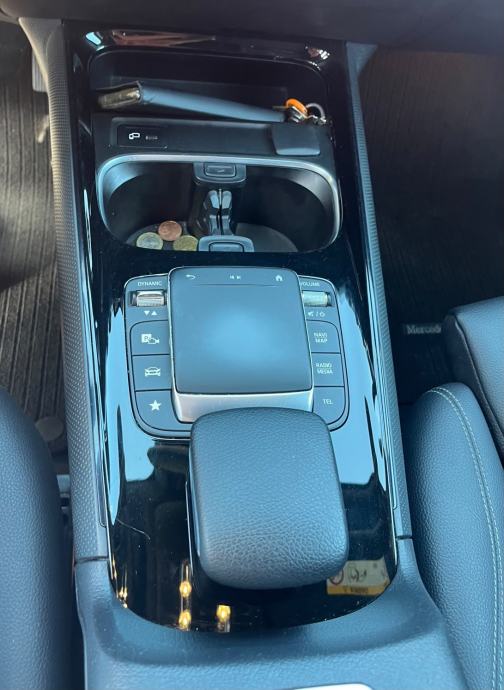 Mercedes-Benz GLB 2,0 D automatik, fotografija 10