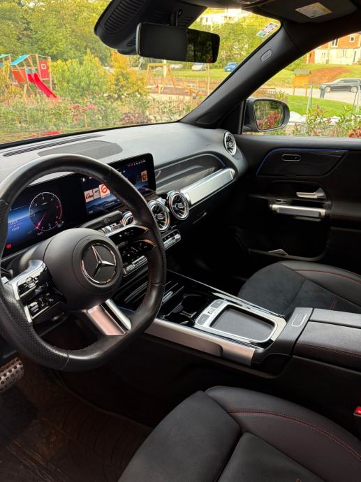 Mercedes-Benz GLB 200 D automatik, fotografija 7