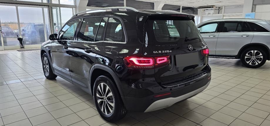 Mercedes-Benz GLB 220 d 4MATIC LEASING BEZ UČEŠĆA I BEZ JAMACA, fotografija 2