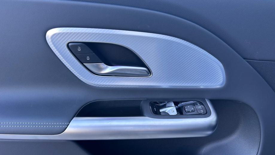Mercedes-Benz GLB GLB 200 Platinum Edition, fotografija 16