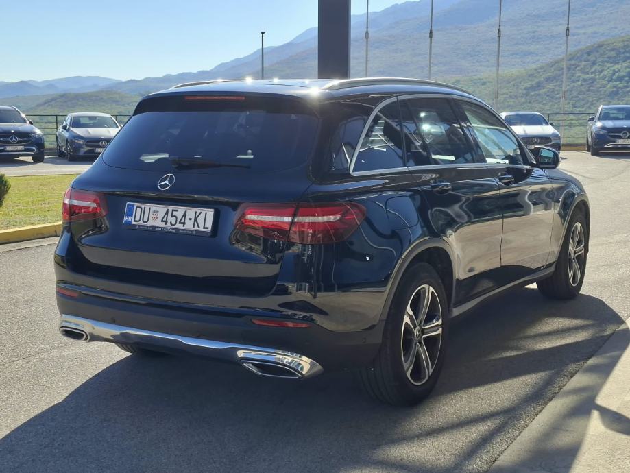 Mercedes-Benz GLC 220 d 4MATIC - USLUŽNA PRODAJA, fotografija 5