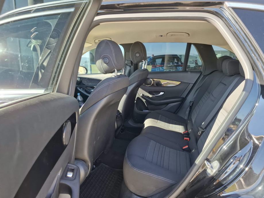 Mercedes-Benz GLC 220 d 4MATIC - USLUŽNA PRODAJA, fotografija 15